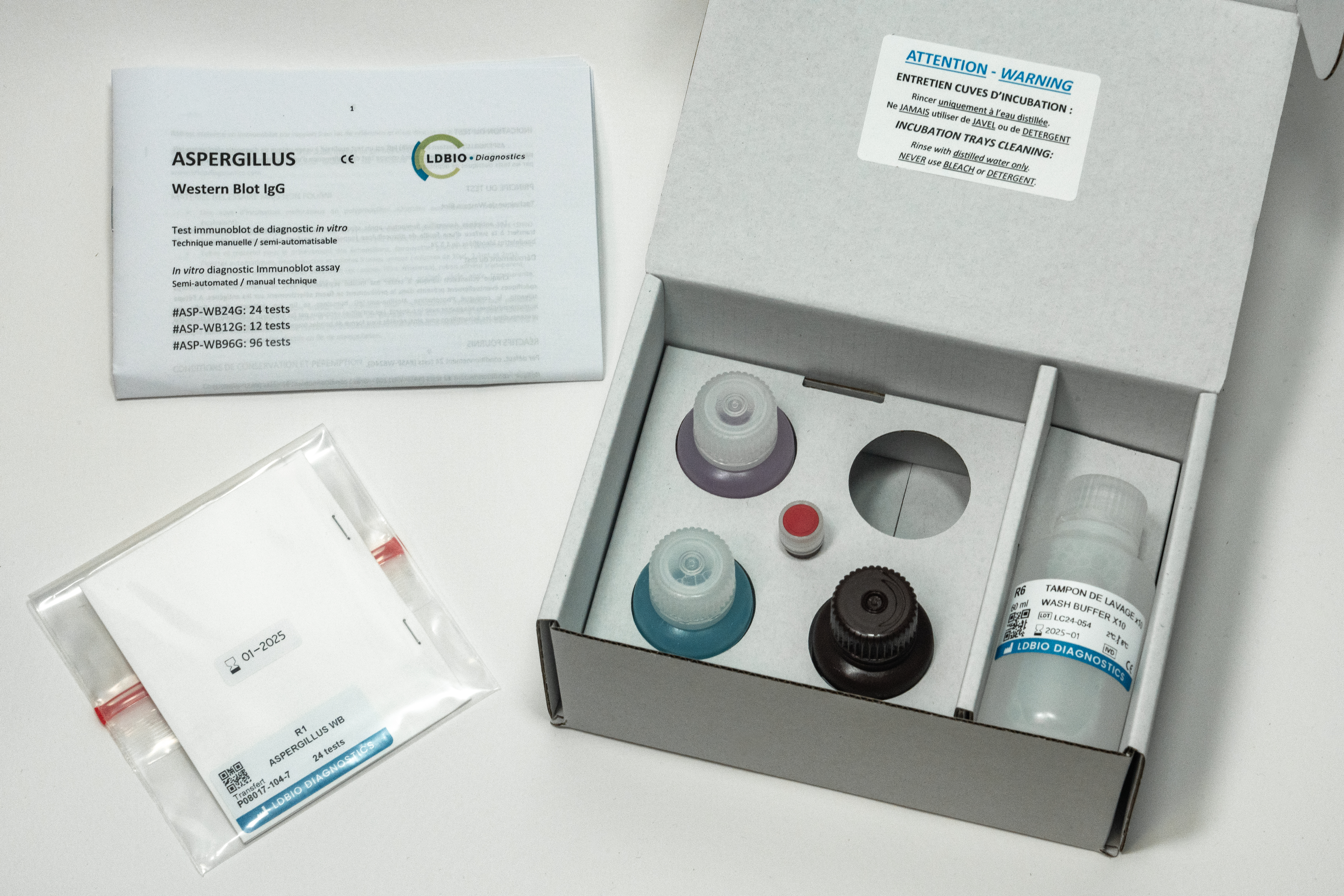 offene Verpackung von Aspergillus 24 Test mit allen Komponenten - LDBio