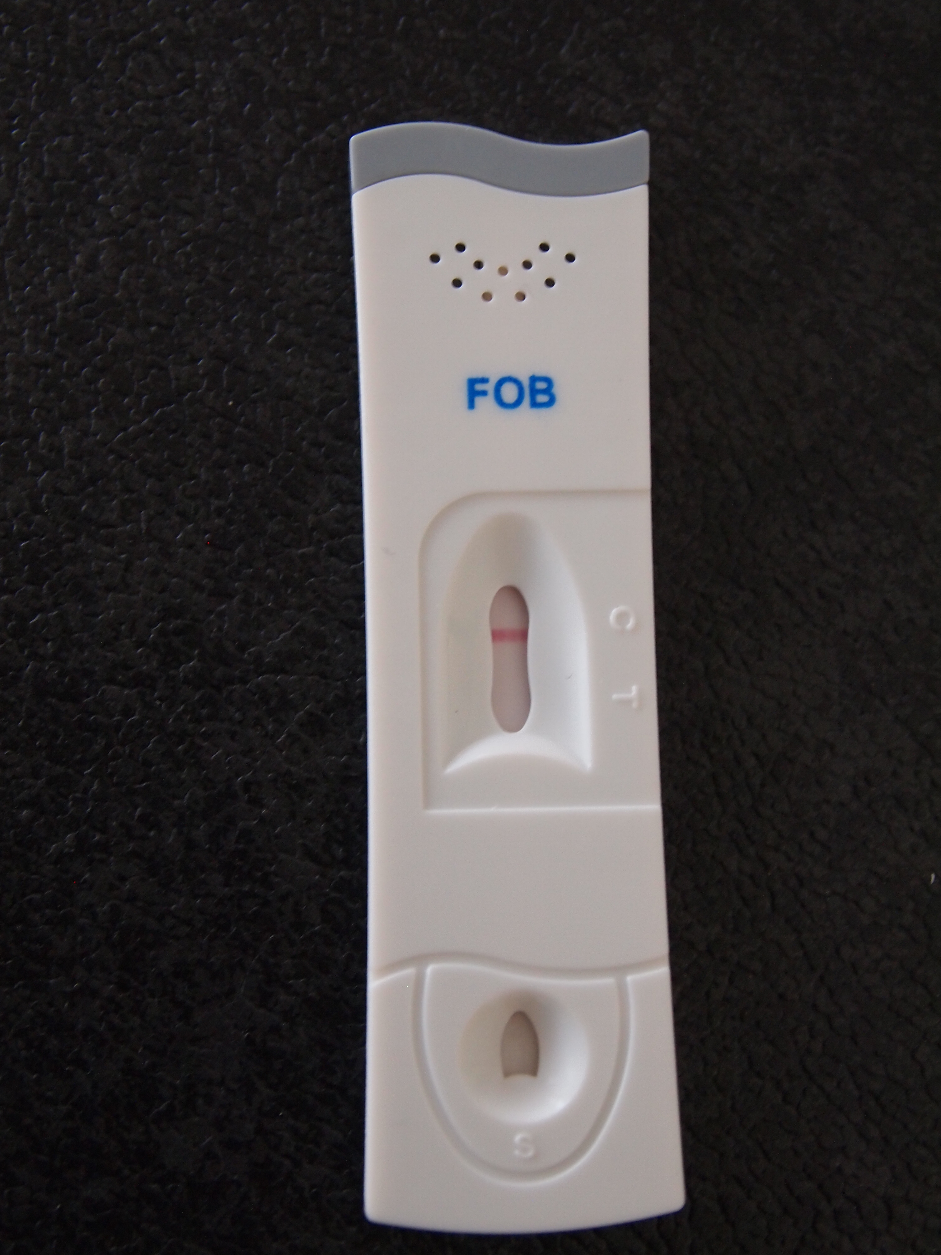 Einzelne Testkassette des Hemorepair iFOBT Stuhltests für okkultes Blut